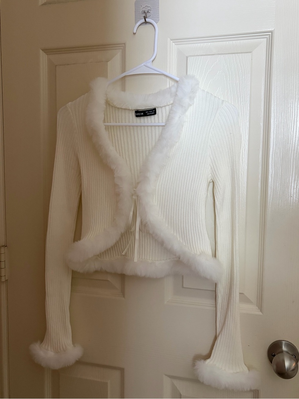 Zara White Ribbed Cardigan with Faux-Fur Trim